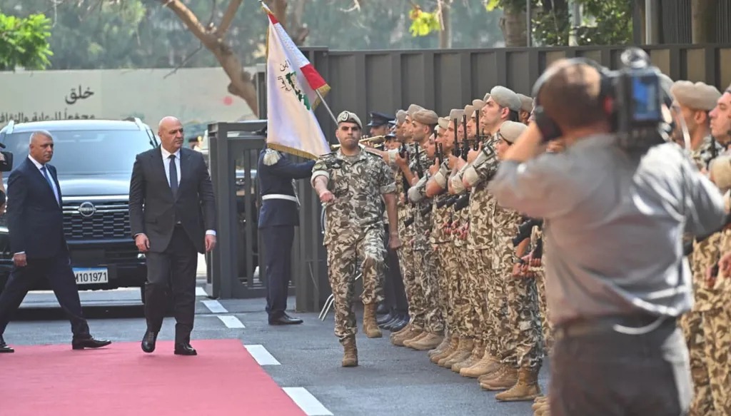 الرئيس عون من الأمن العام : المؤسسات الناجحة والمثمرة تبقى عرضة للانتقادات لكنّها تواصل عملها وإنجازاتهاسياسة