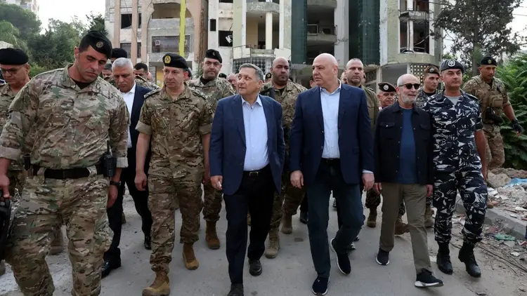 رئيس الجمهورية زار النبطية وزوطر الغربية: انسحاب إسرائيل وعودة الأسرى وأهلنا النازحين وإعادة الإعمار ثوابت وطنية تلتزم الدولة تنفيذها