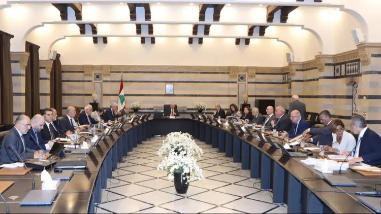 سلام يترأس جلسة مجلس الوزراء في السرايا